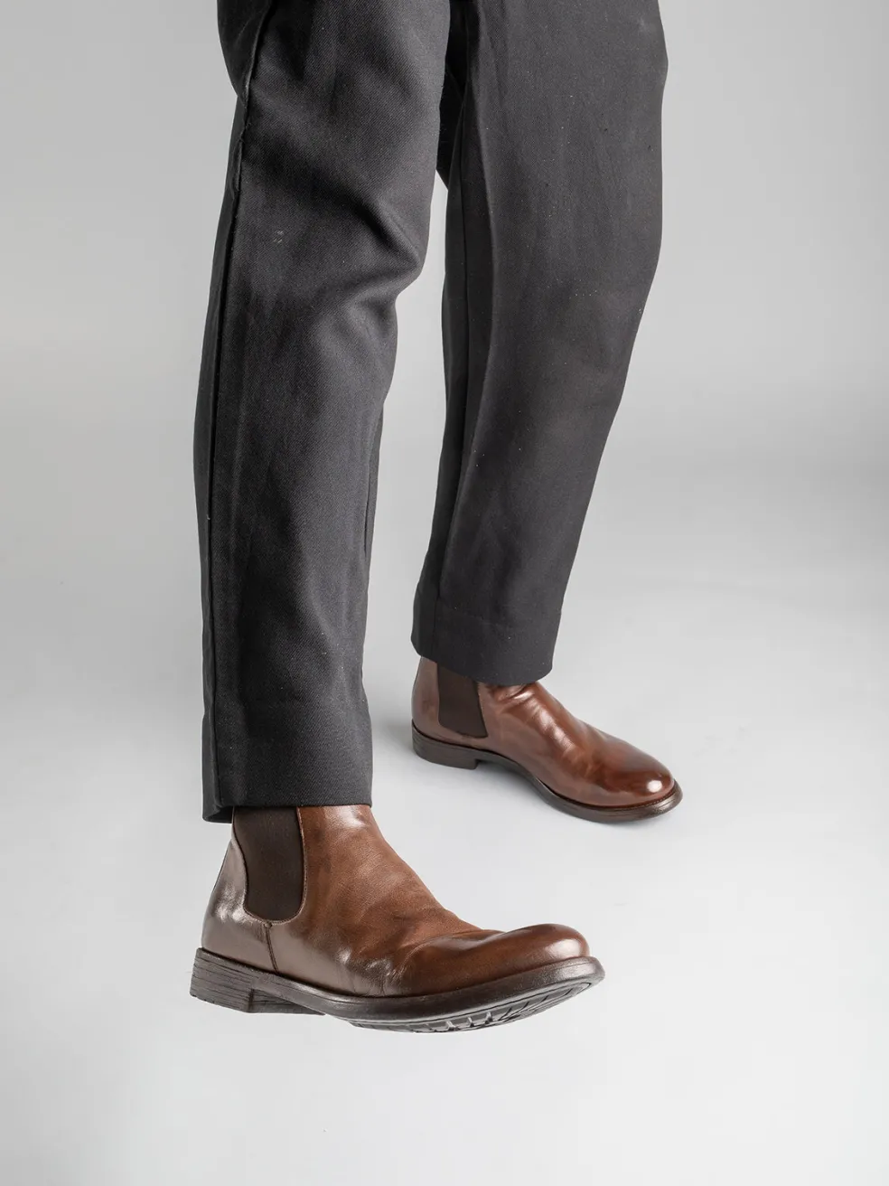 Shop Officine Creative HIVE 007 - Brown Leather Chelsea Boots CIGAR