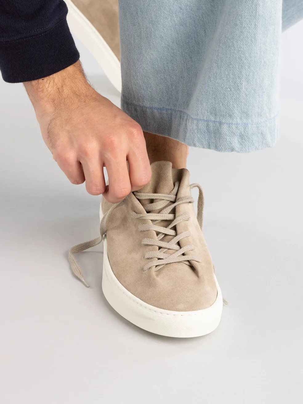 Sale Officine Creative LEGGERA 001 - Suede Low Top Sneakers TAUPE