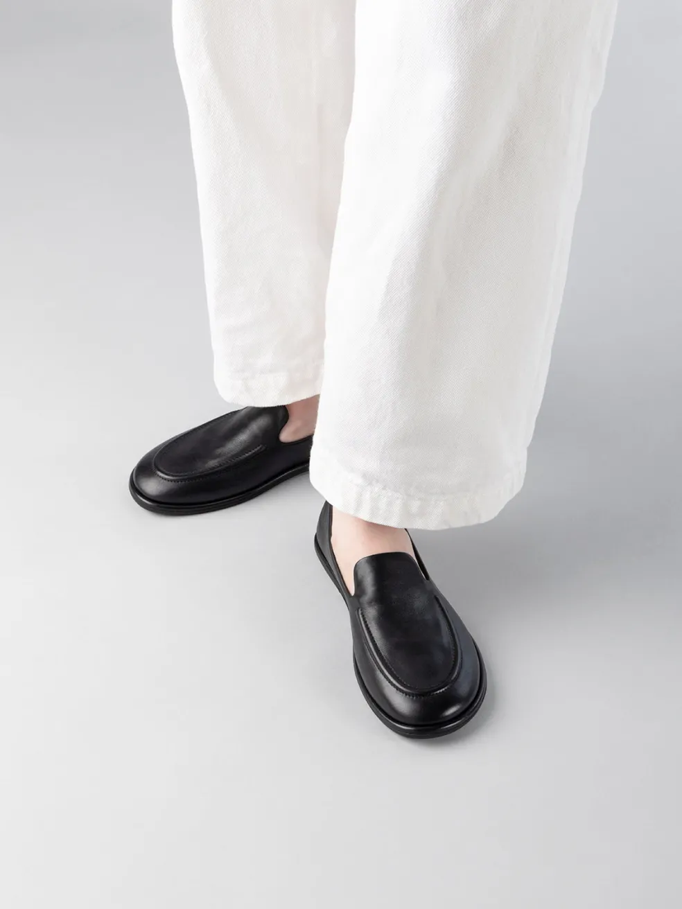 Store Officine Creative MIENNE 101 - Leather Loafers BLACK