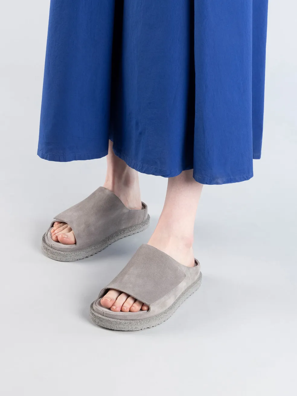 Online Officine Creative SANDS 106 - Suede Slide Sandals GREY